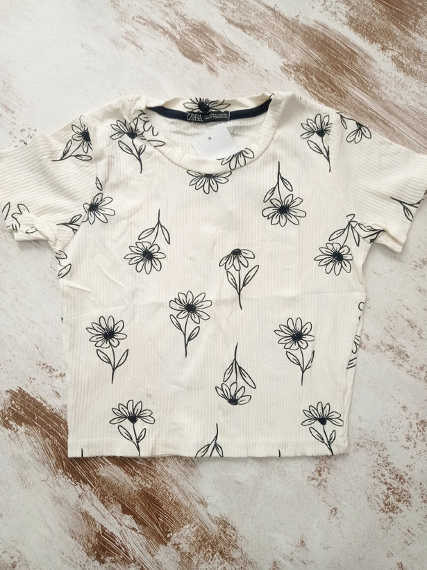 تیشرت کراپ کبریتی زنانه وارداتی از برند محبوب ZARA ( سایز ۲۸ ـ Medium )